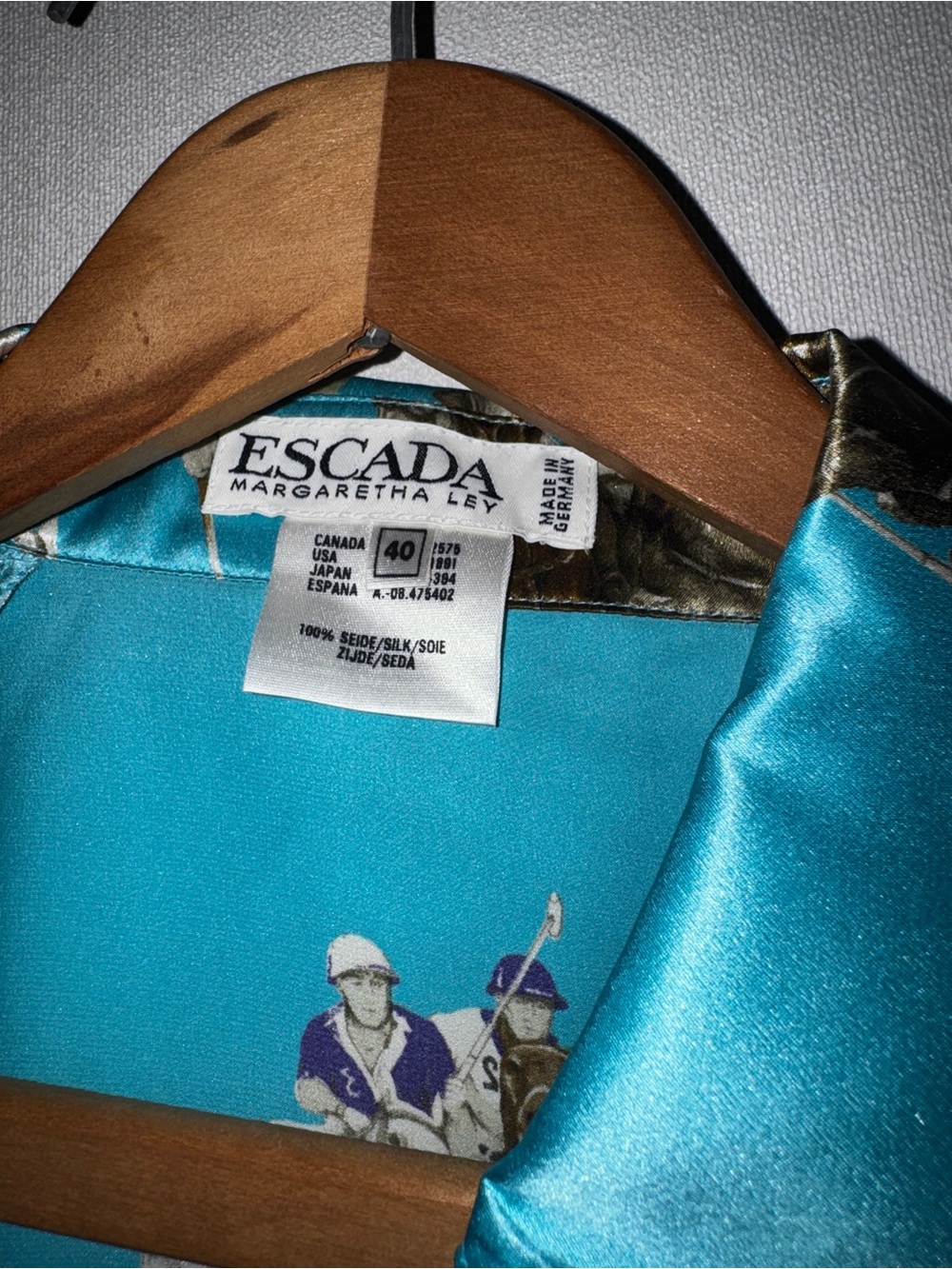 RARE late 1980s to early 1990’s Escada Turquoise Polo-Print Silk Shirt - Picture 4 of 6